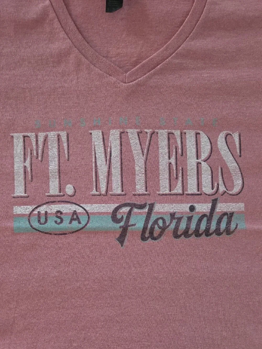 Pink Ft. Myers Florida Graphic V-Neck Tee - XL